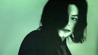 Michael Jackson: Faking It